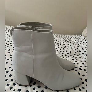 Chinese Laundry White Leather Ankle Boots